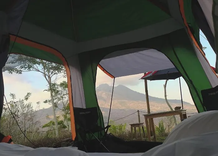 ' Adventures' Embun Hideaway Nature's Kamp alanı